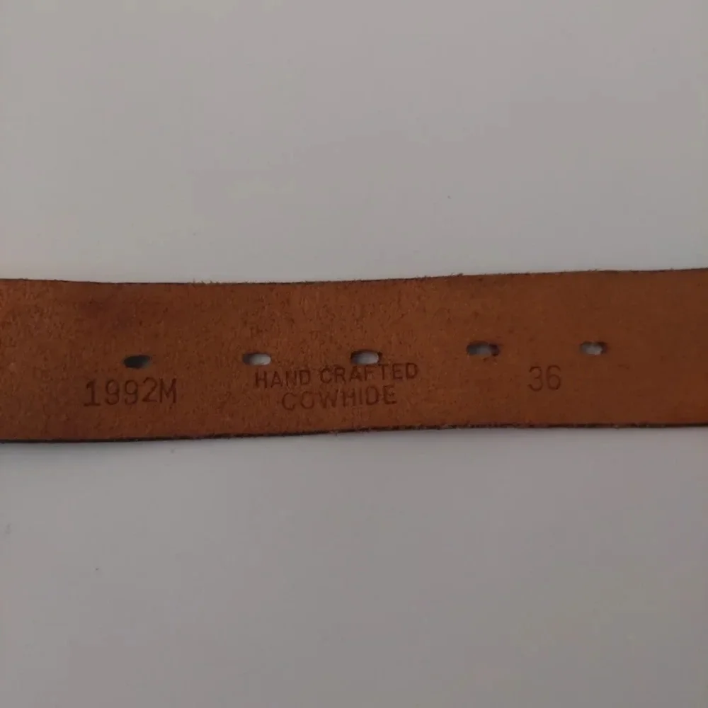 TexTan Vintage Tooled Leather 36 inch mems belt & buckle Cognac brown